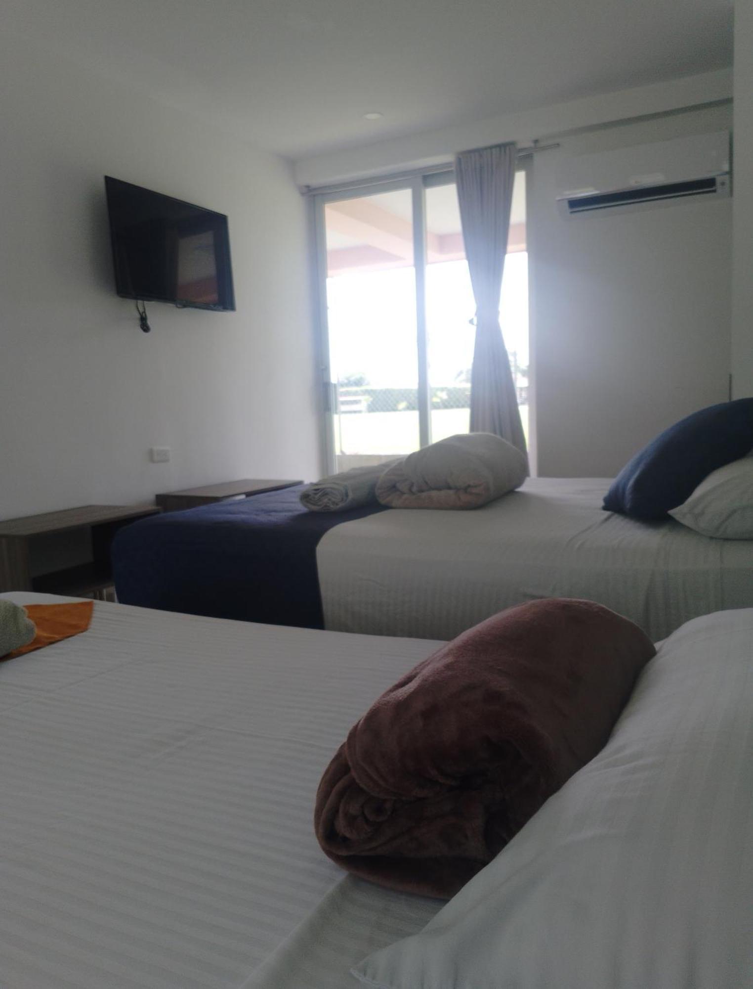 Hotel Palo Grande Cf Pereira Combia Baja Extérieur photo
