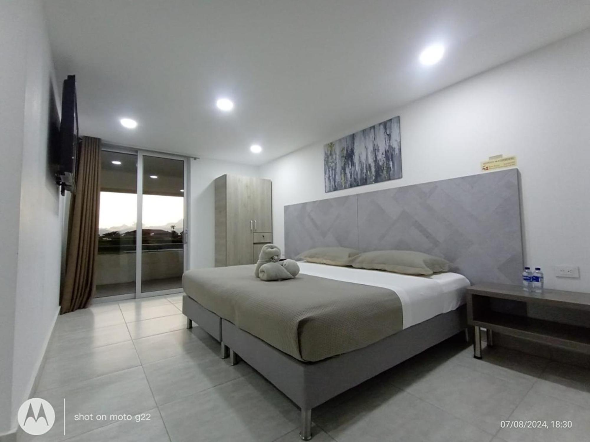Hotel Palo Grande Cf Pereira Combia Baja Extérieur photo