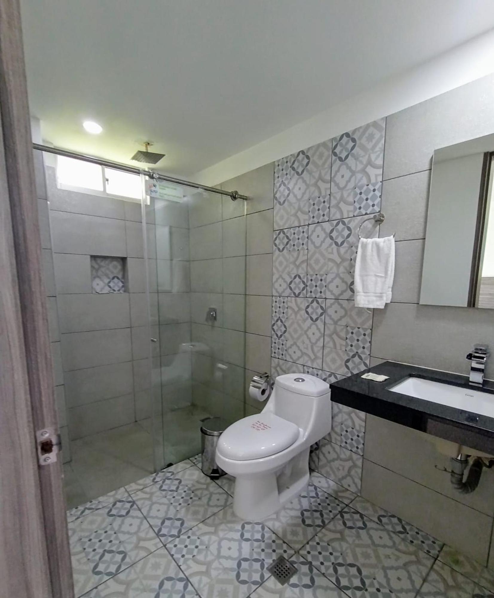 Hotel Palo Grande Cf Pereira Combia Baja Extérieur photo