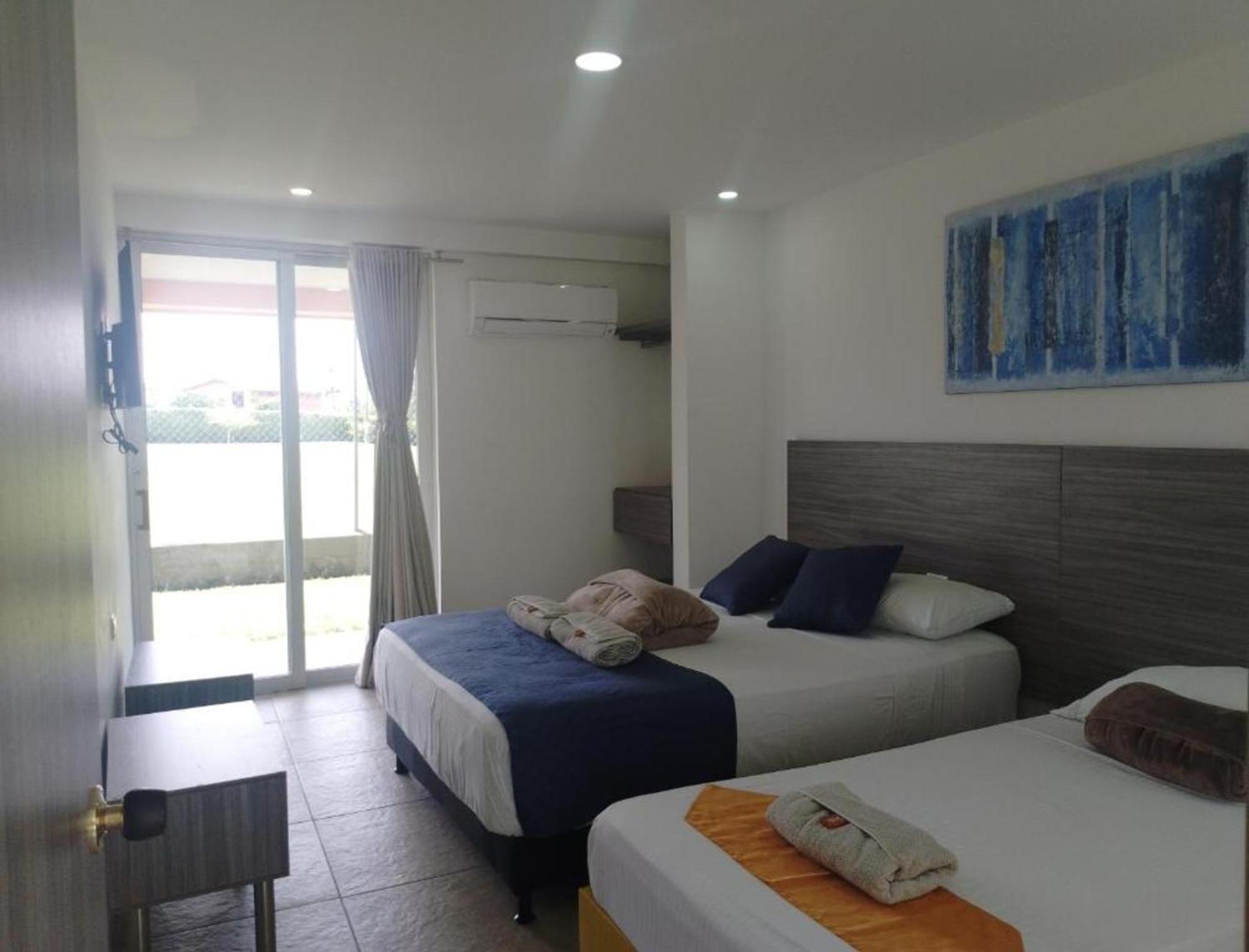 Hotel Palo Grande Cf Pereira Combia Baja Extérieur photo
